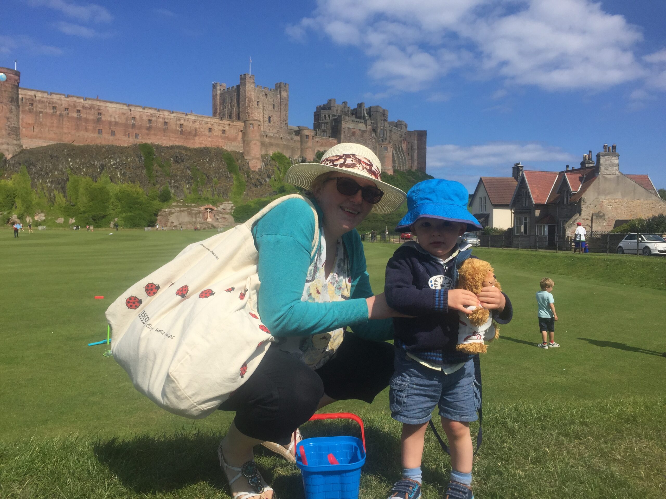 Jofli goes to the castle and beach